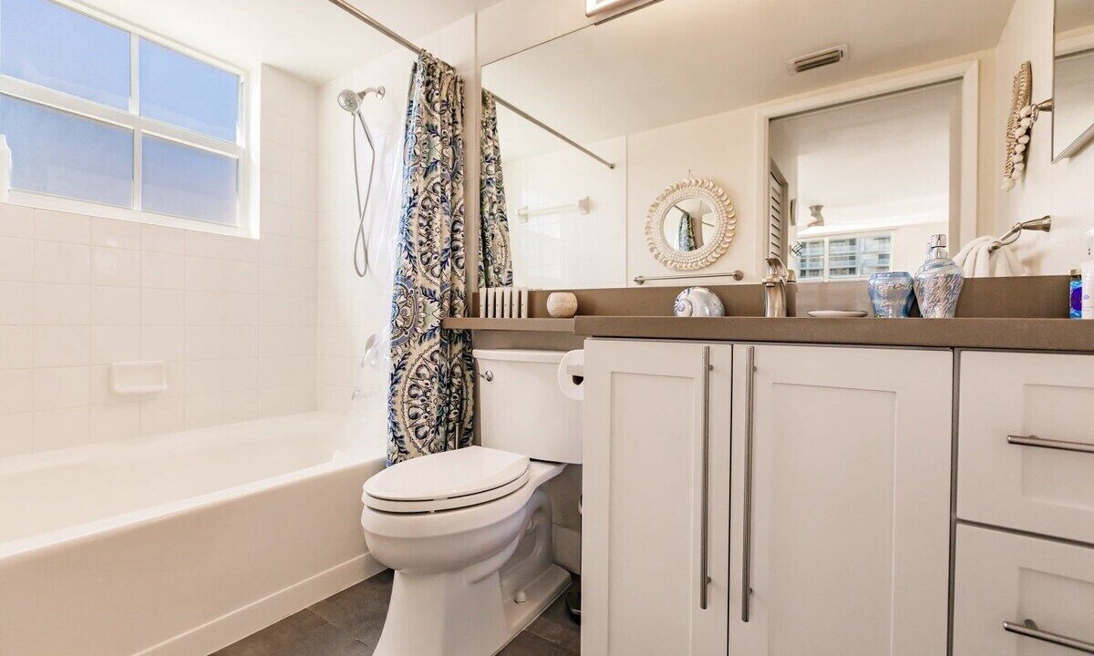 Photo of Bathroom in Aventura