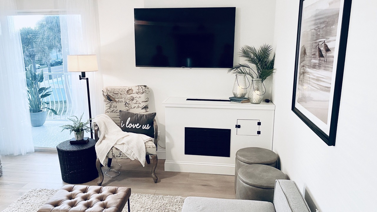 Photo of Livingroom in Crescent Beach