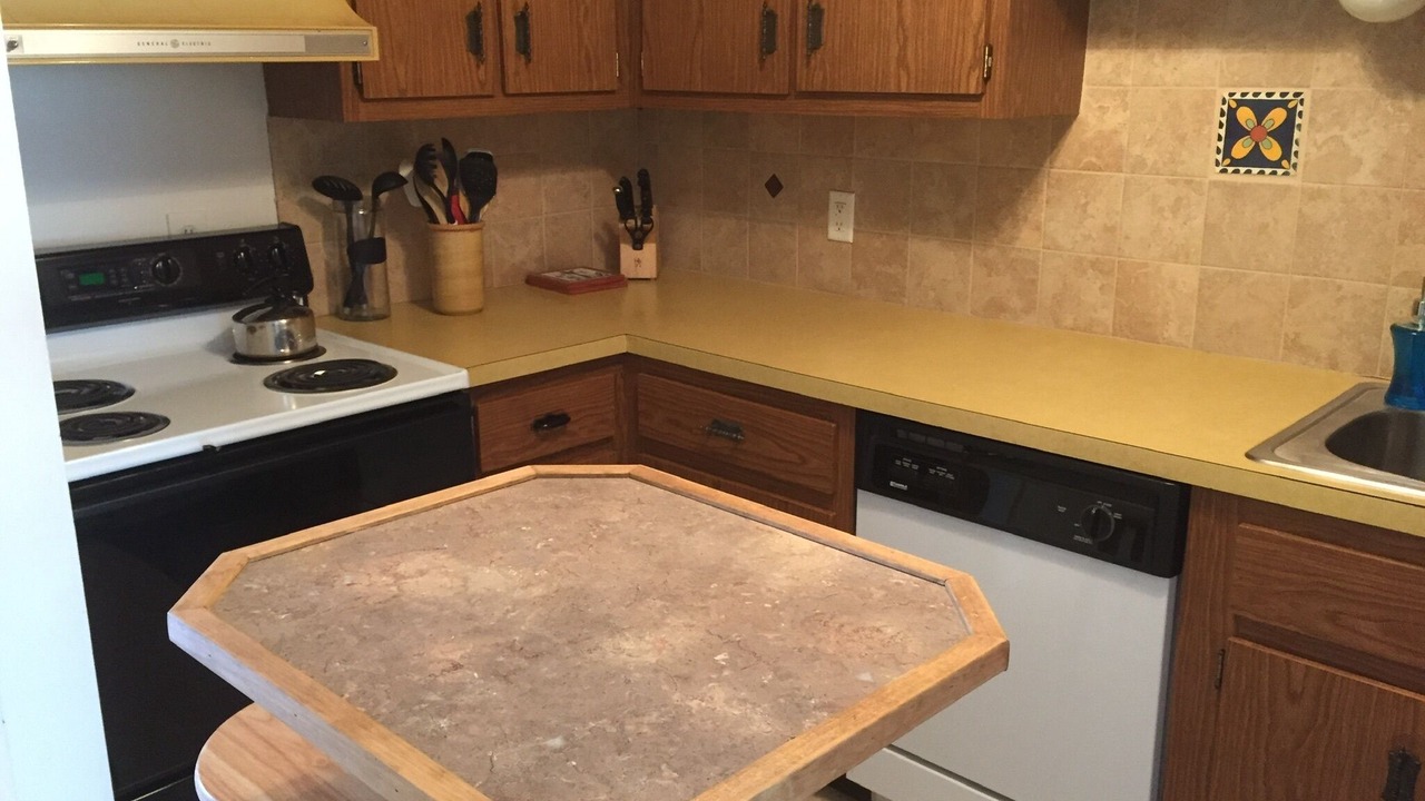 Photo of Kitchen in Lee