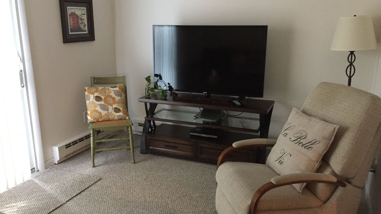 Photo of Livingroom in Lee