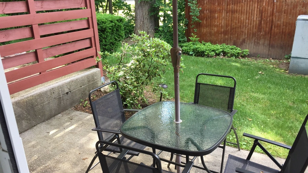 Photo of Outdoor in Lee