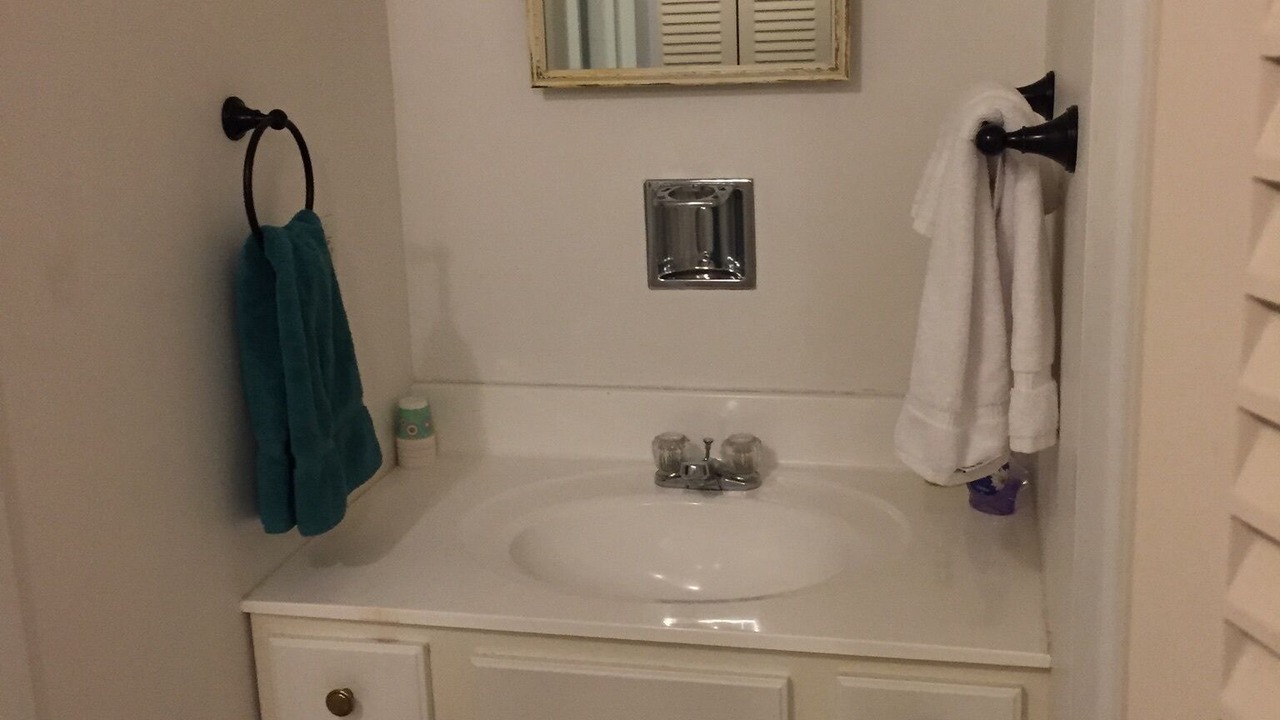 Photo of Bathroom in Lee
