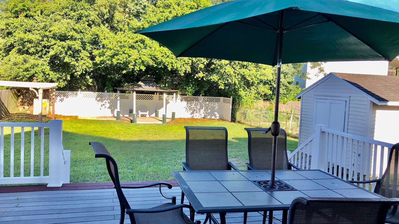 Photo of Patio Balcony in North Camellia Acres