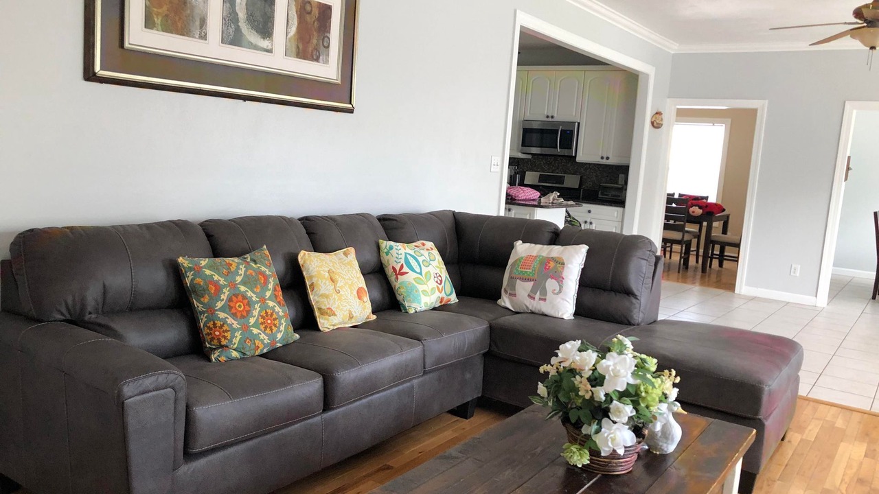 Photo of Livingroom in North Camellia Acres