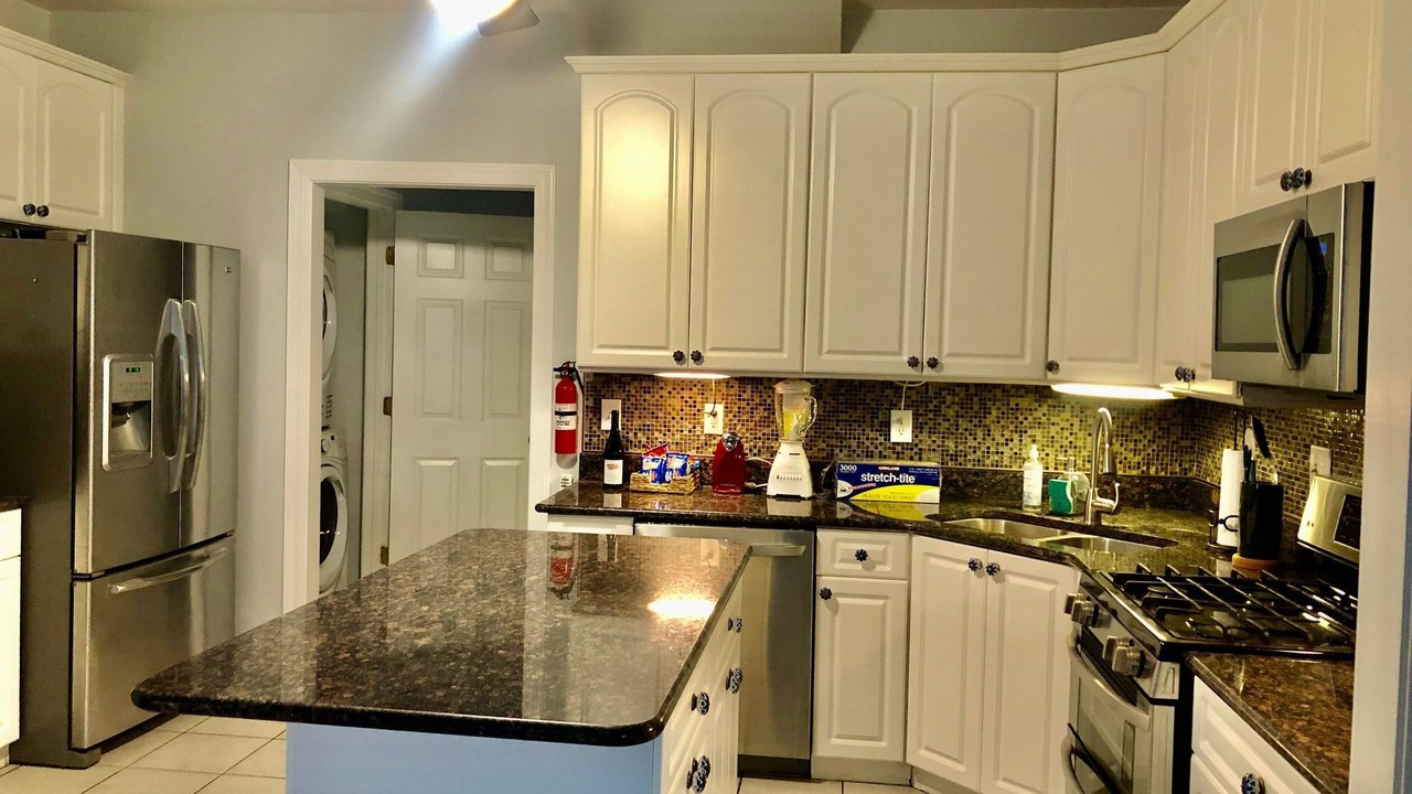 Photo of Kitchen in North Camellia Acres