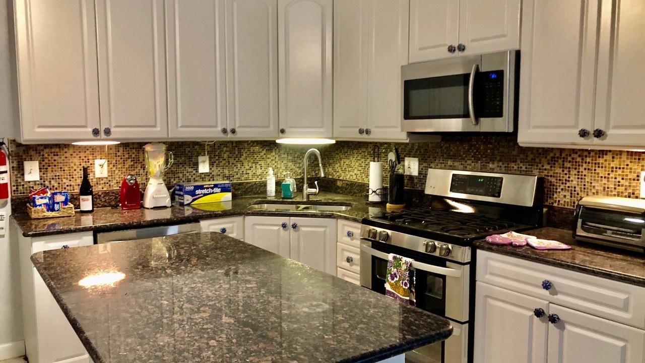 Photo of Kitchen in North Camellia Acres
