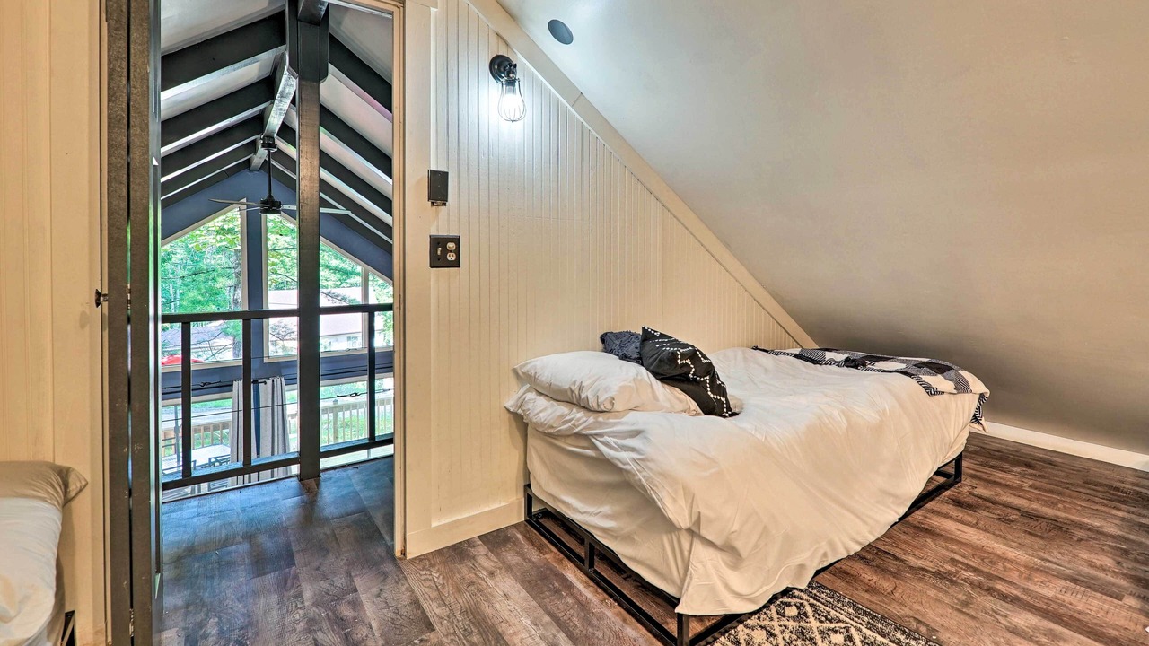 Photo of Bedroom in Canadian Lakes