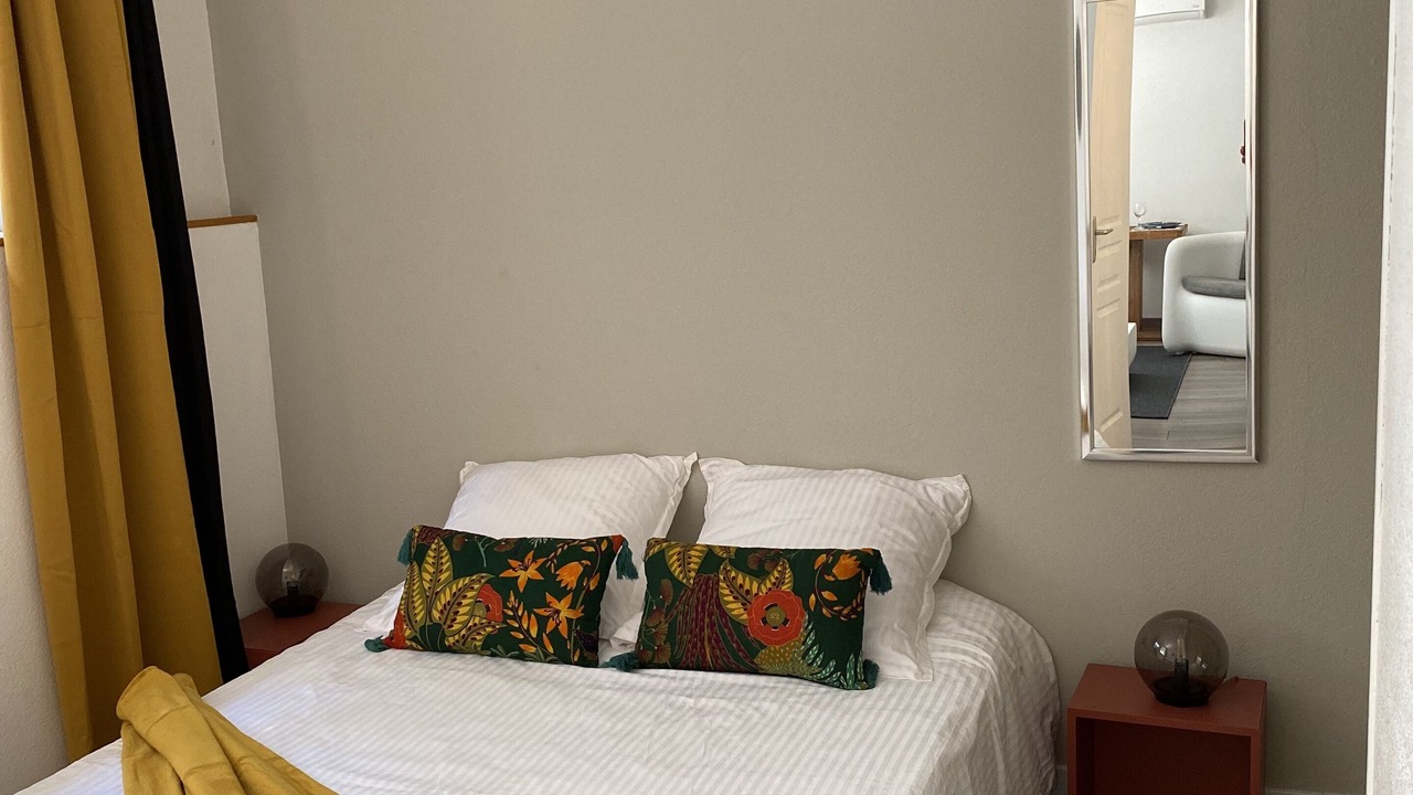 Photo of Bedroom in Dinan