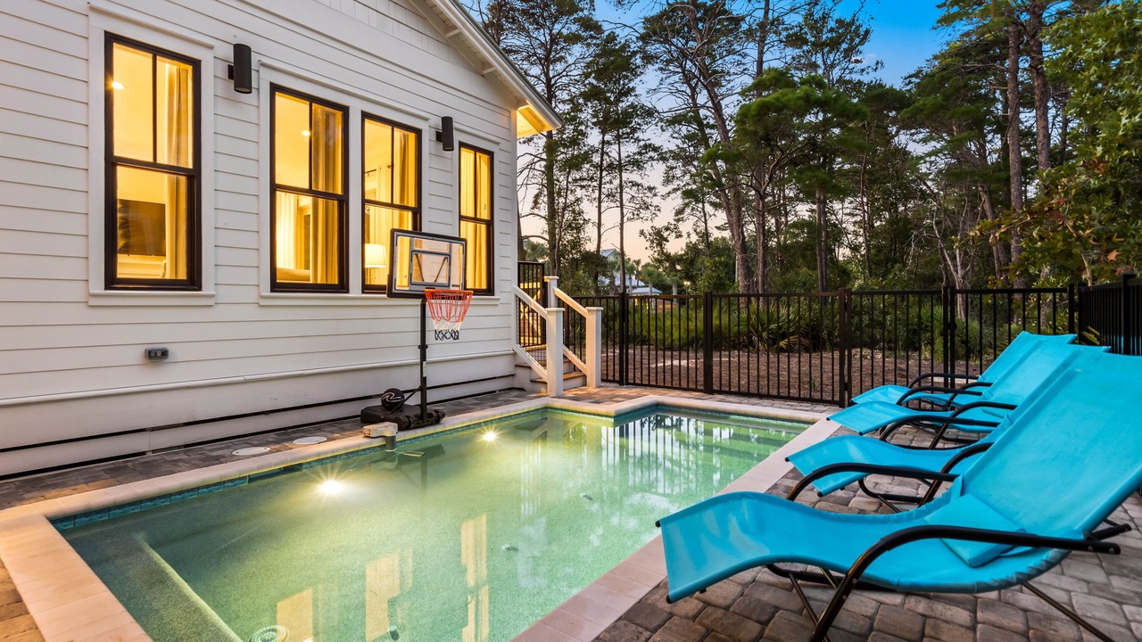 Photo of Outdoor in Lakeside at Blue Mountain Beach