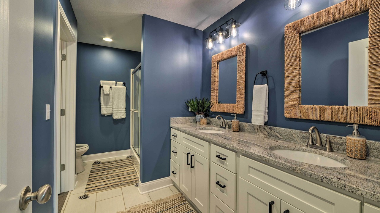 Photo of Bathroom in Murray