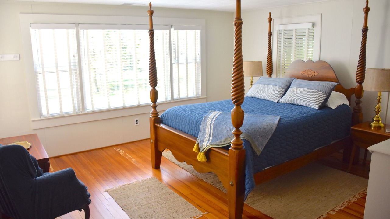 Photo of Bedroom in Grimstead