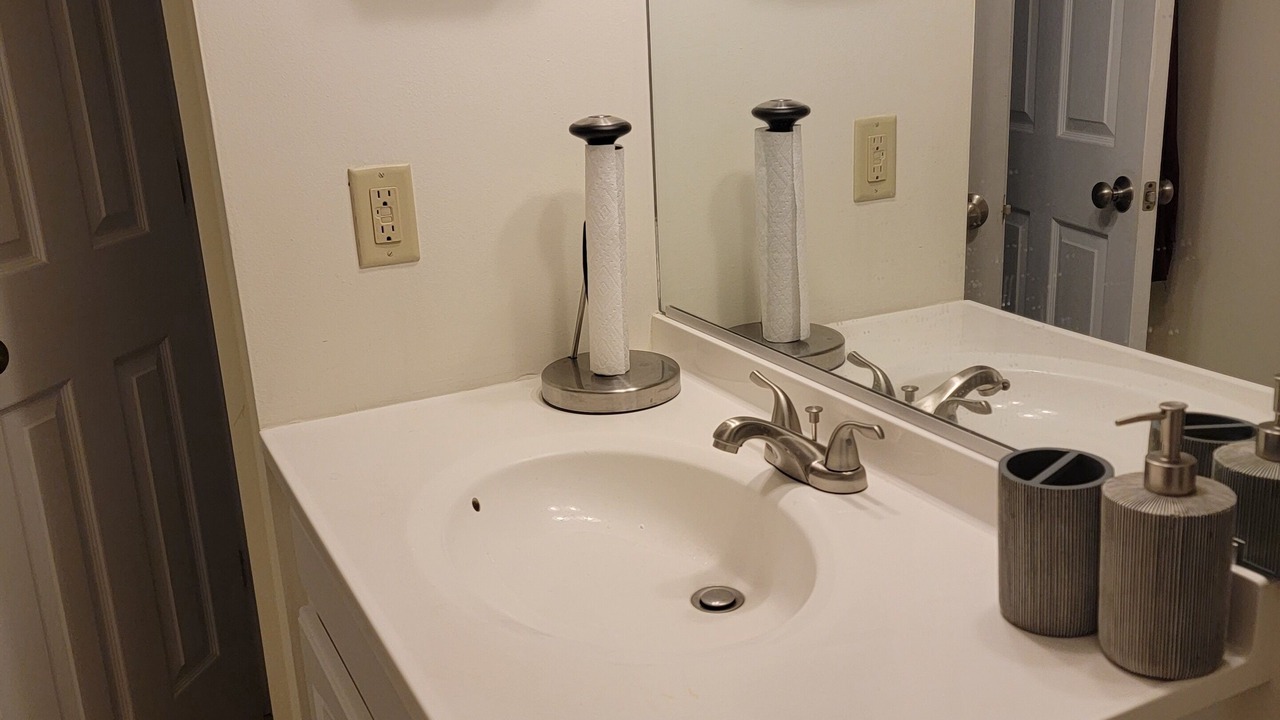 Photo of Bathroom in Central Newport News
