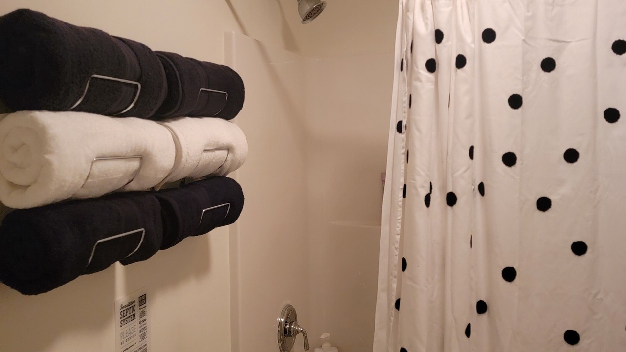 Photo of Bathroom in Central Newport News