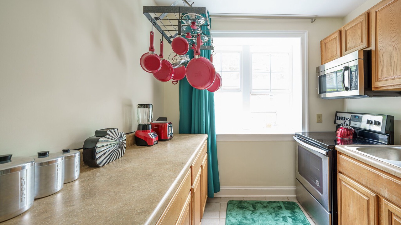 Photo of Kitchen in Central Newport News