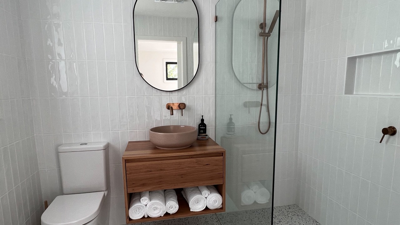 Photo of Bathroom in Binalong Bay