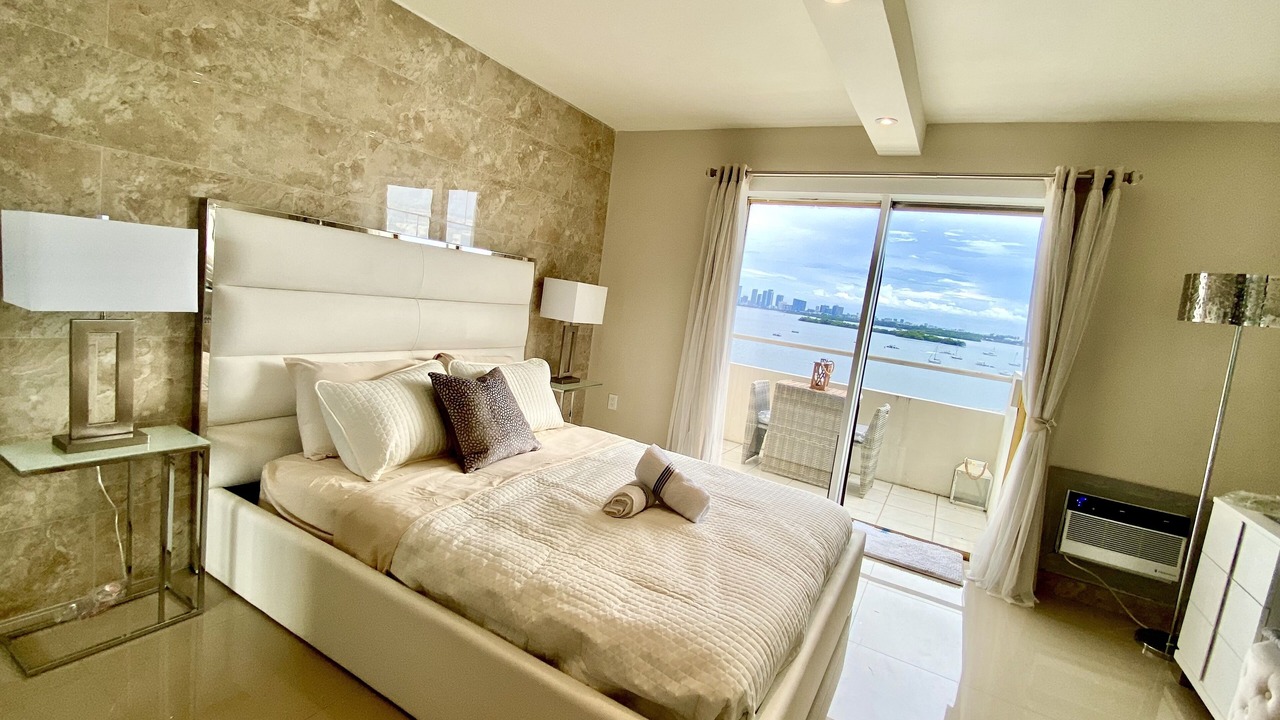 Photo of Bedroom in North Bay Village