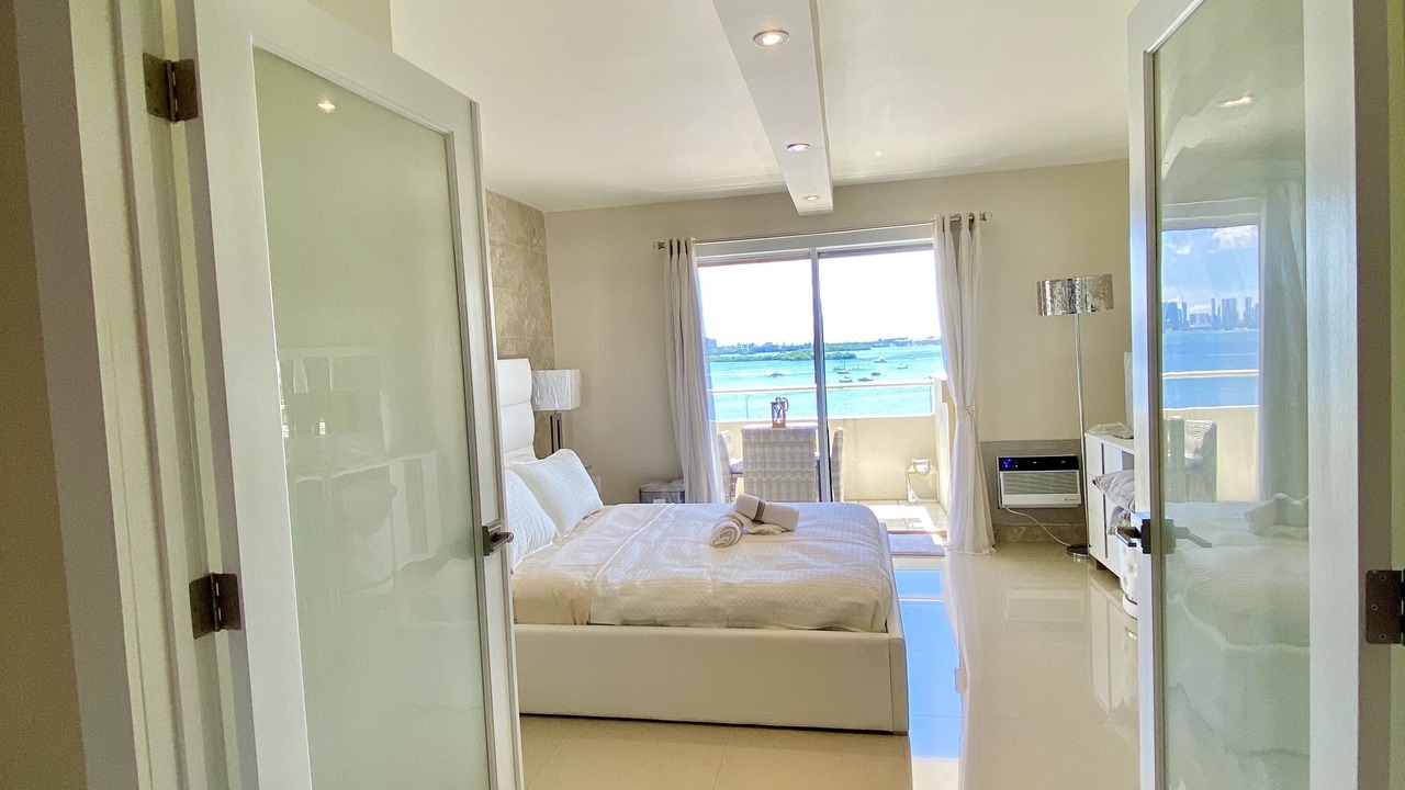 Photo of Bedroom in North Bay Village