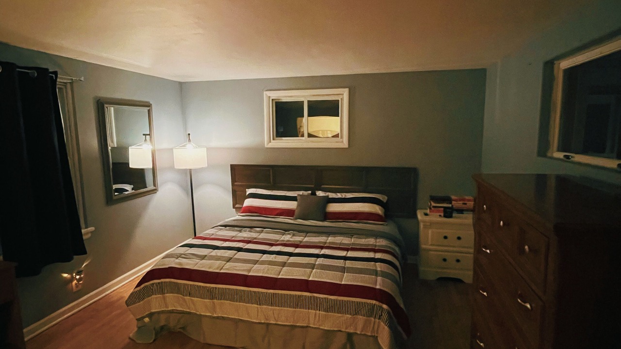 Photo of Bedroom in Roseland
