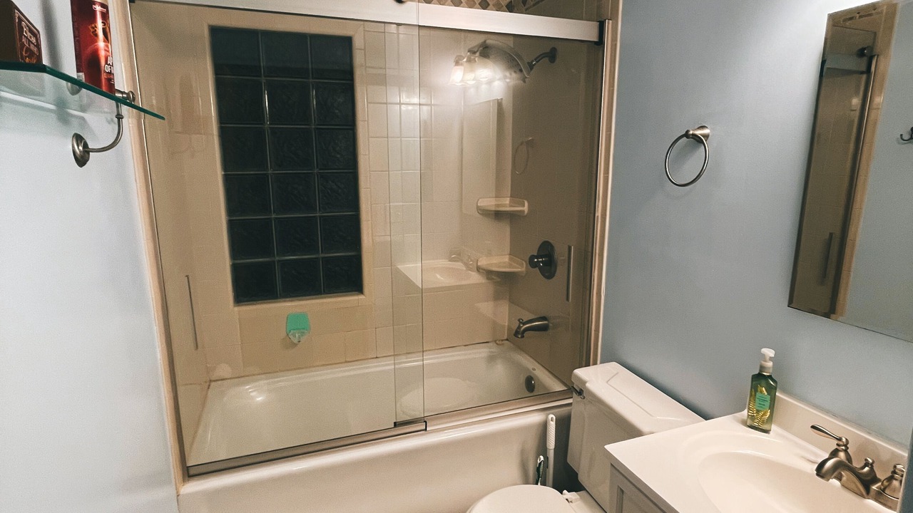 Photo of Bathroom in Roseland