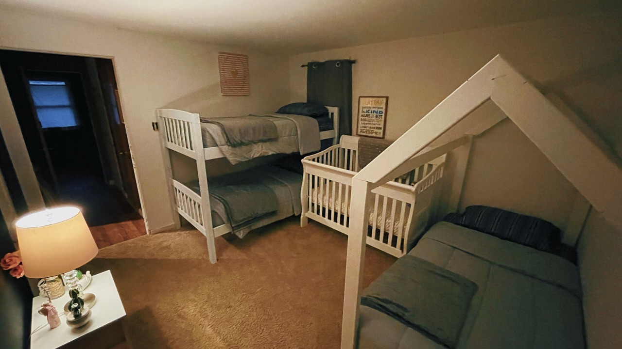 Photo of Bedroom in Roseland