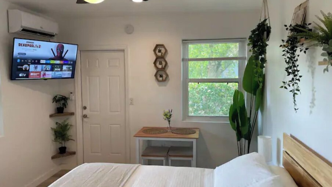 Photo of Bedroom in Northeast Miami