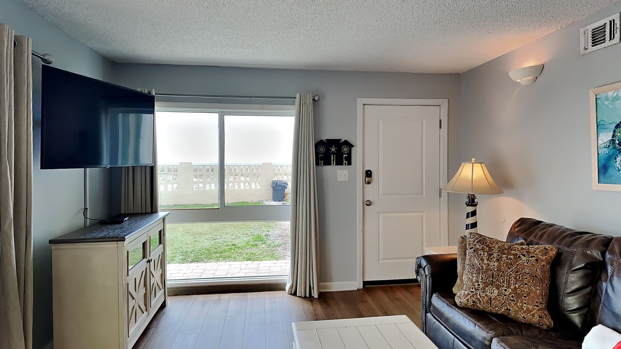 Photo of Livingroom in Fort Walton Beach