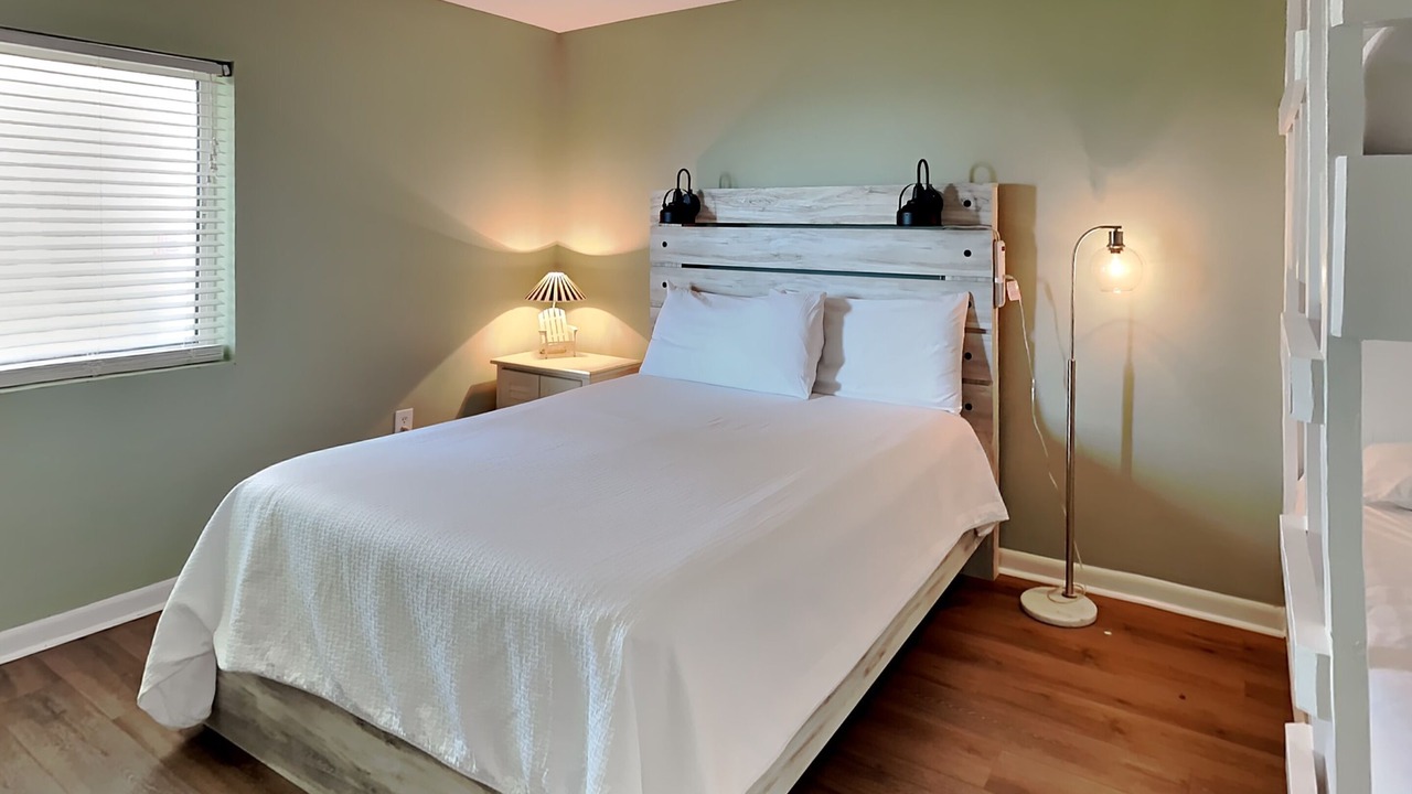 Photo of Bedroom in Fort Walton Beach
