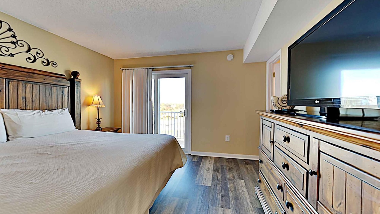 Photo of Bedroom in Fort Walton Beach