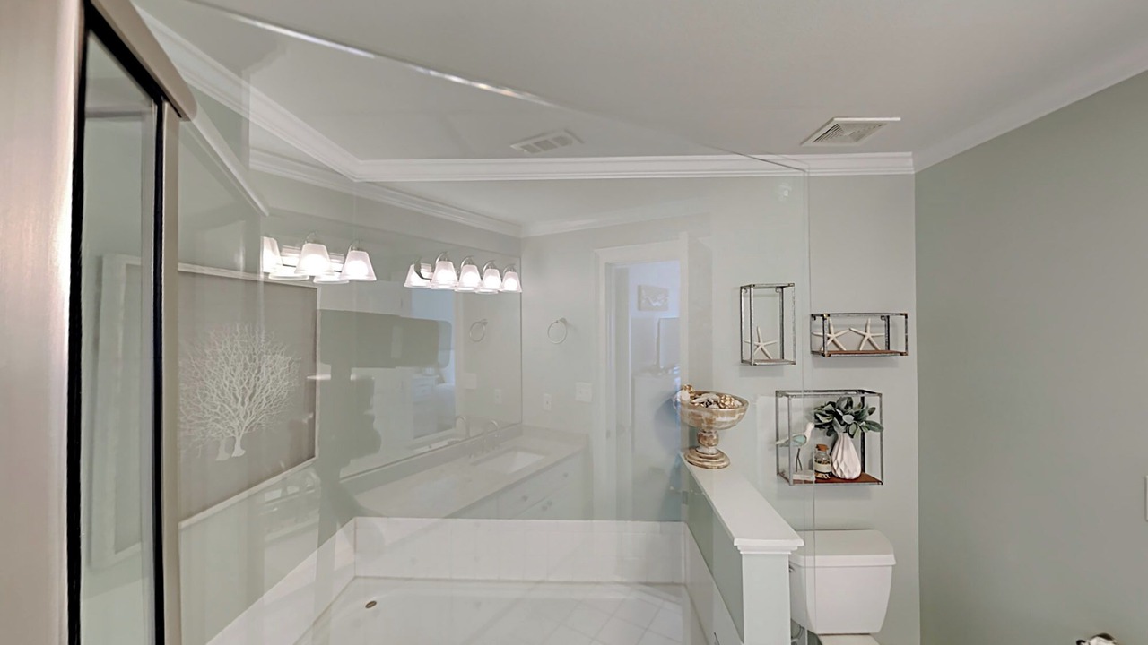 Photo of Bathroom in Crystal Beach