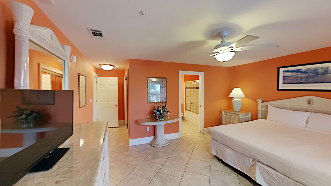 Photo of Bedroom in Crystal Beach