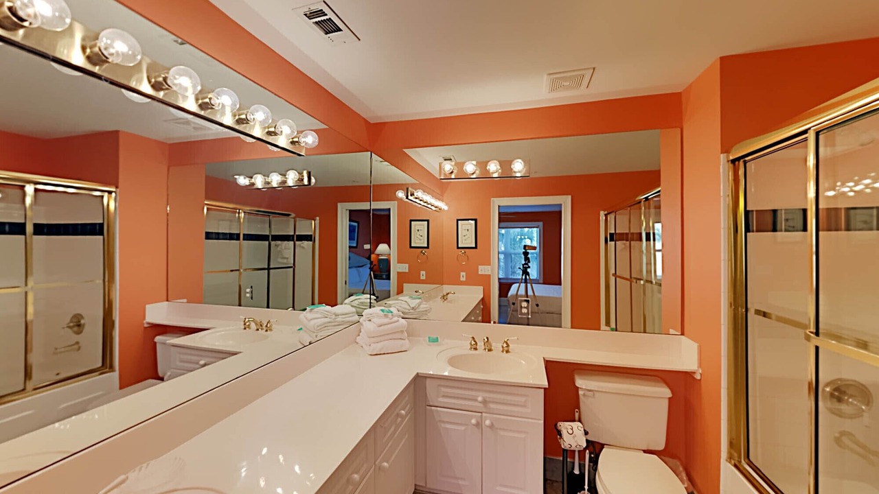 Photo of Bathroom in Crystal Beach