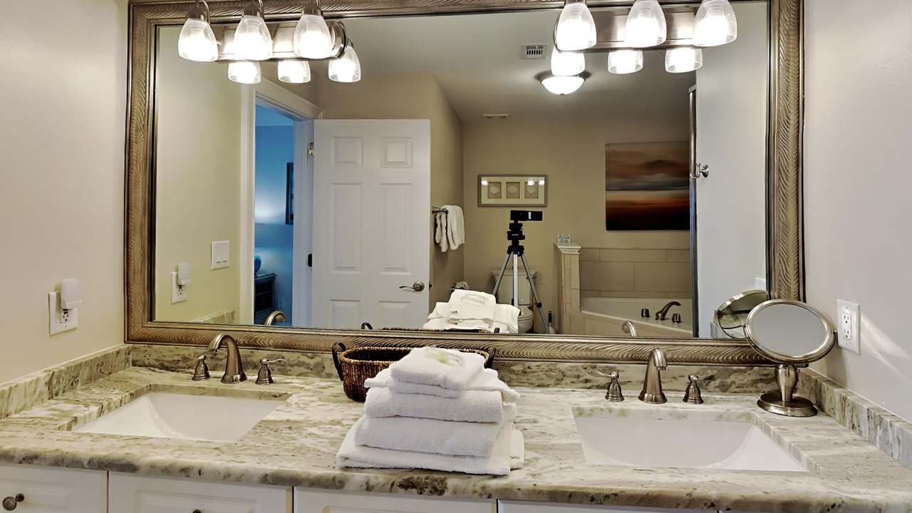 Photo of Bathroom in Crystal Beach