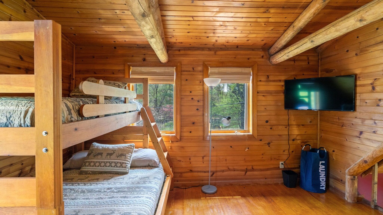 Photo of Bedroom in Hadley