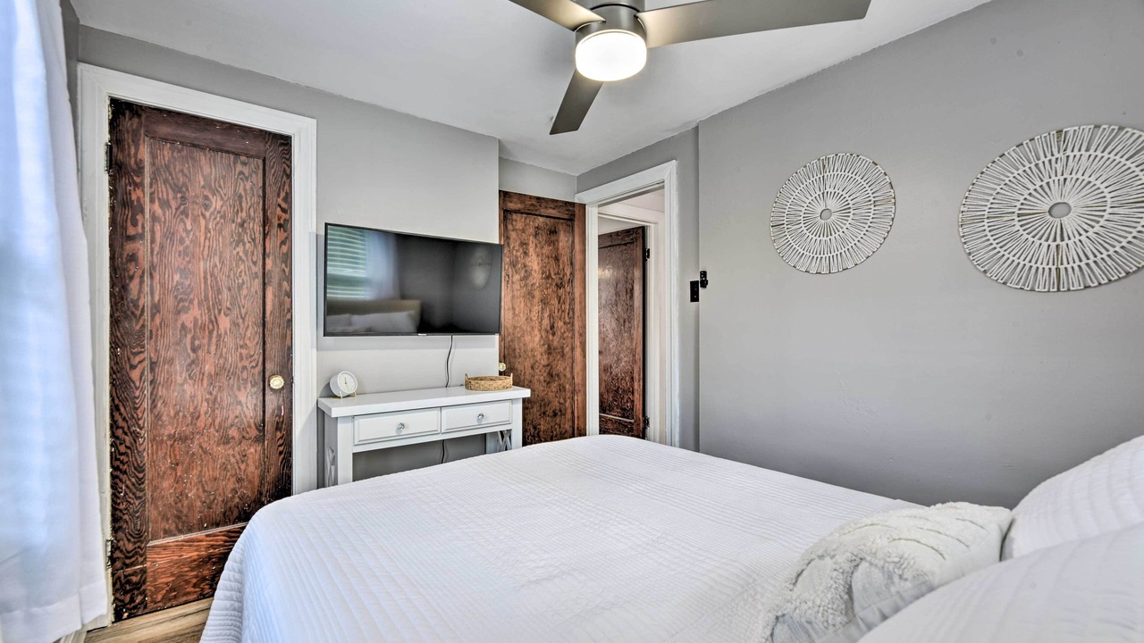 Photo of Bedroom in Orchard Park