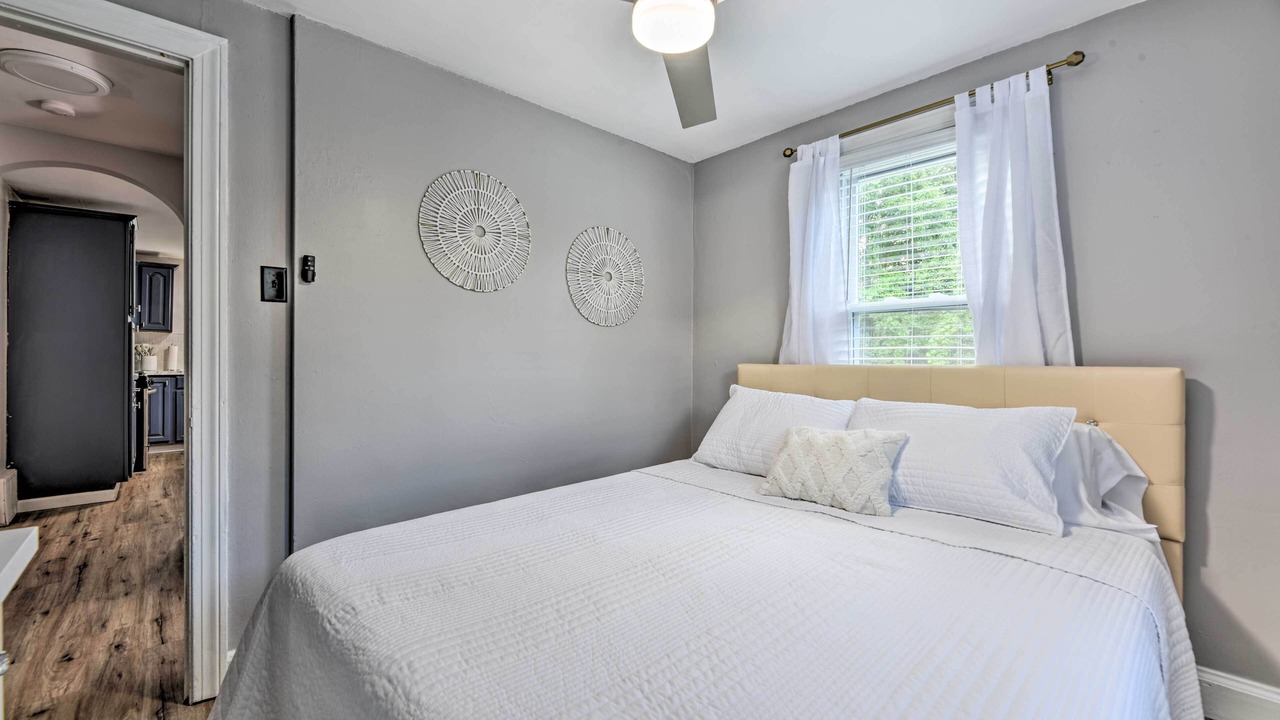 Photo of Bedroom in Orchard Park