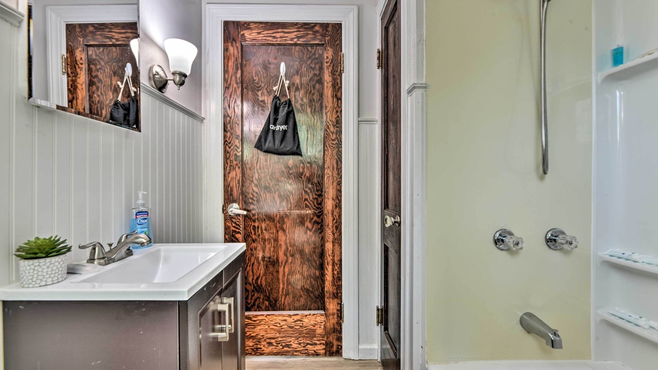 Photo of Bathroom in Orchard Park