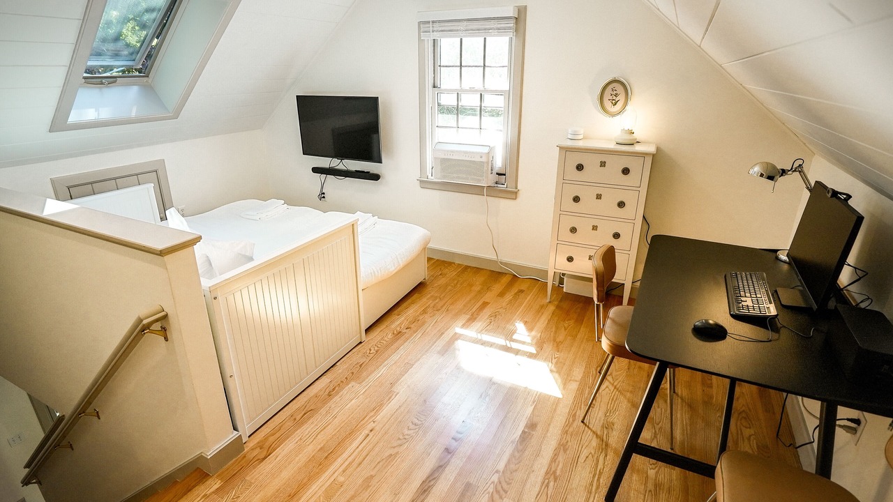 Photo of Bedroom in Brewster