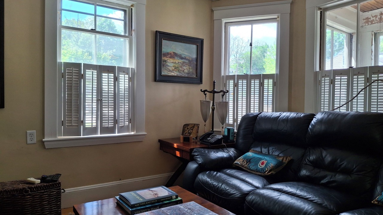 Photo of Livingroom in Readville