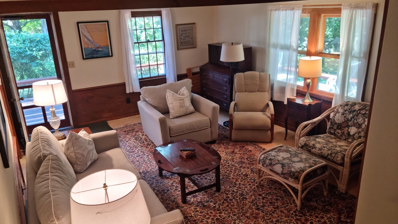 Photo of Bedroom in Menemsha
