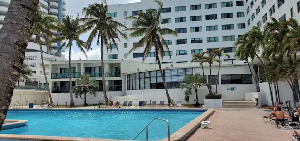 Photo of Outdoor in Mid Beach