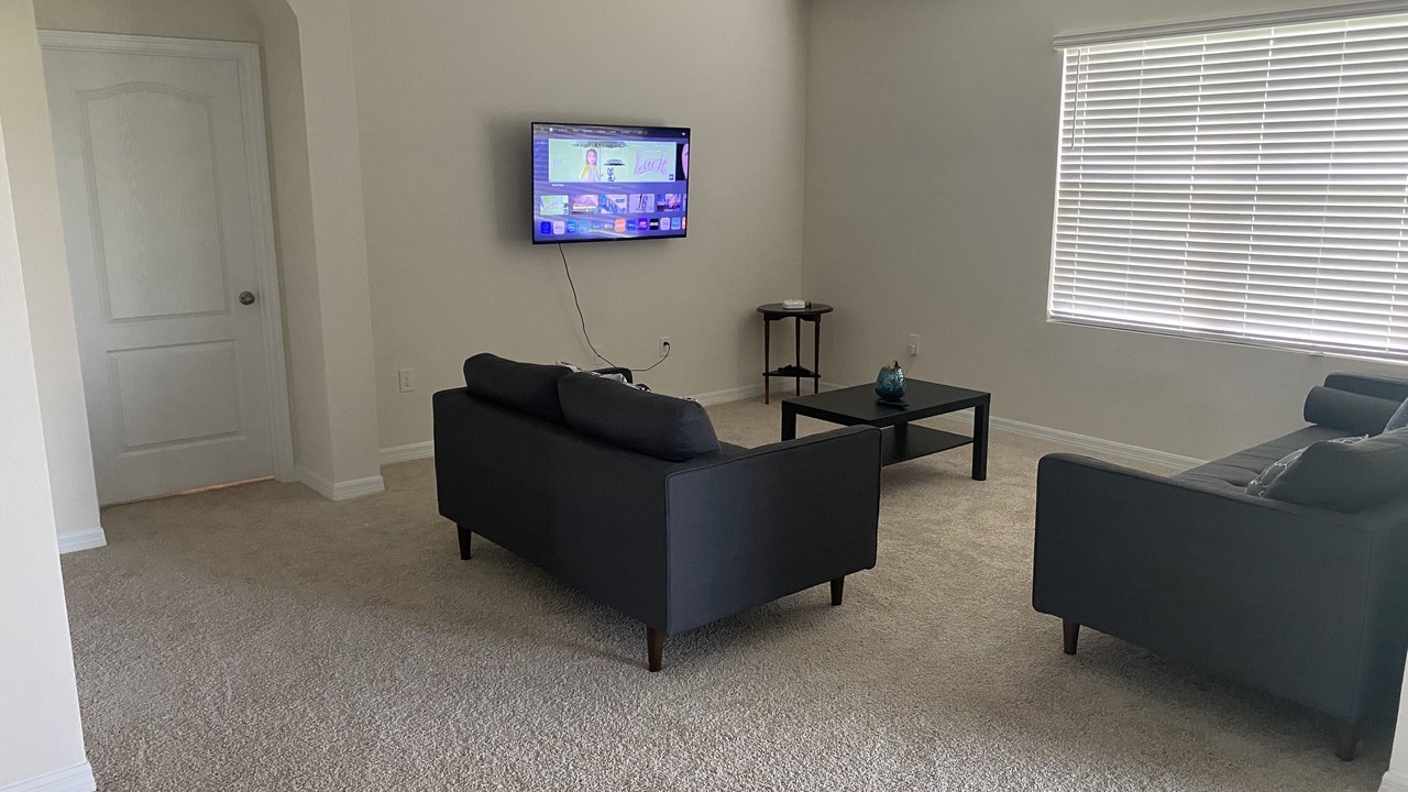 Photo of Livingroom in Cypress Gardens