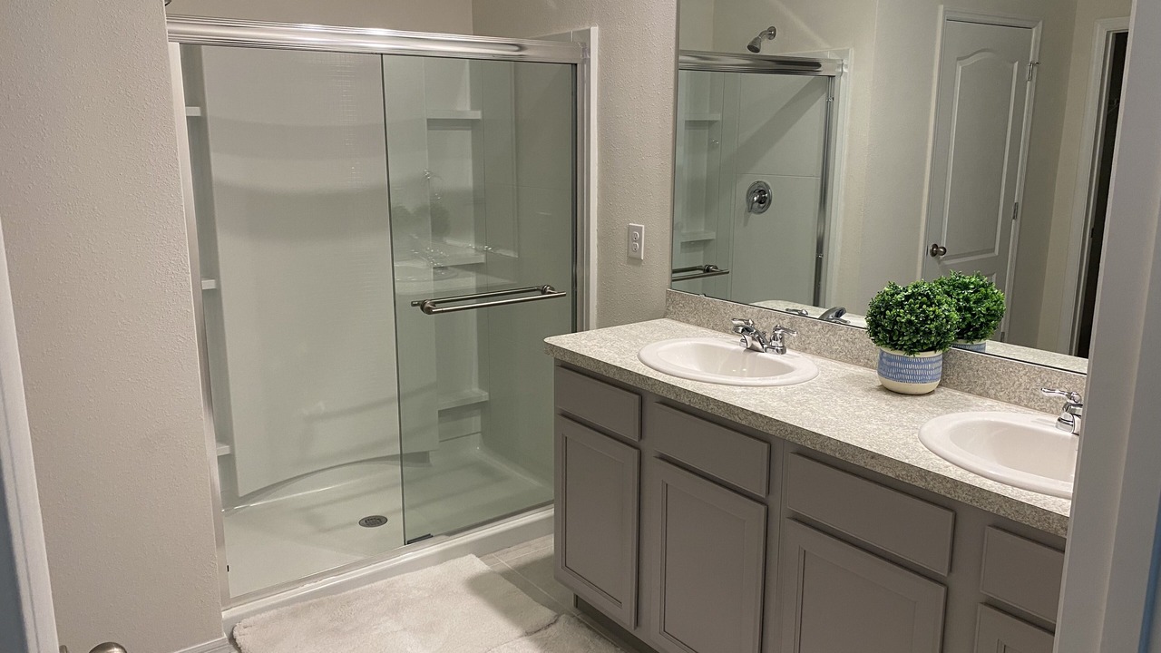 Photo of Bathroom in Cypress Gardens