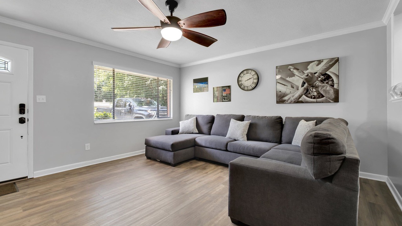Photo of Livingroom in Tallahassee