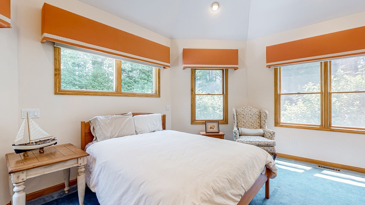 Photo of Bedroom in Sagamore