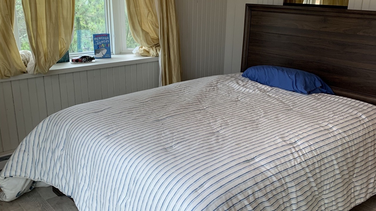 Photo of Bedroom in Suffolk County