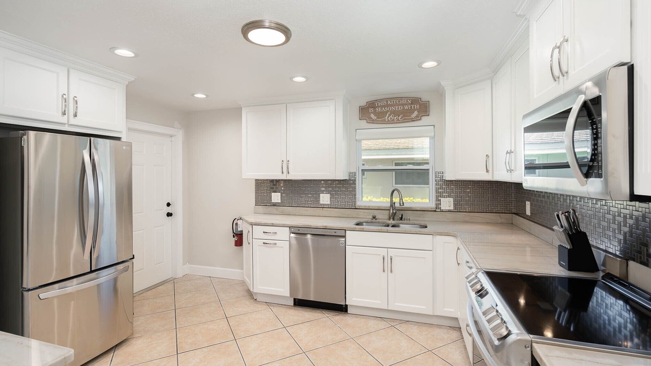 Photo of Kitchen in Cocoa Isles