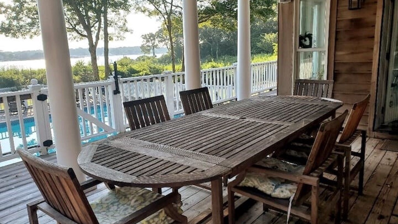 Photo of Outdoor in Mastic