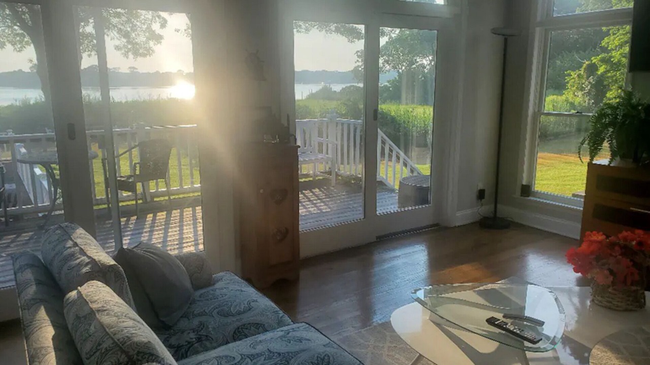 Photo of Livingroom in Mastic