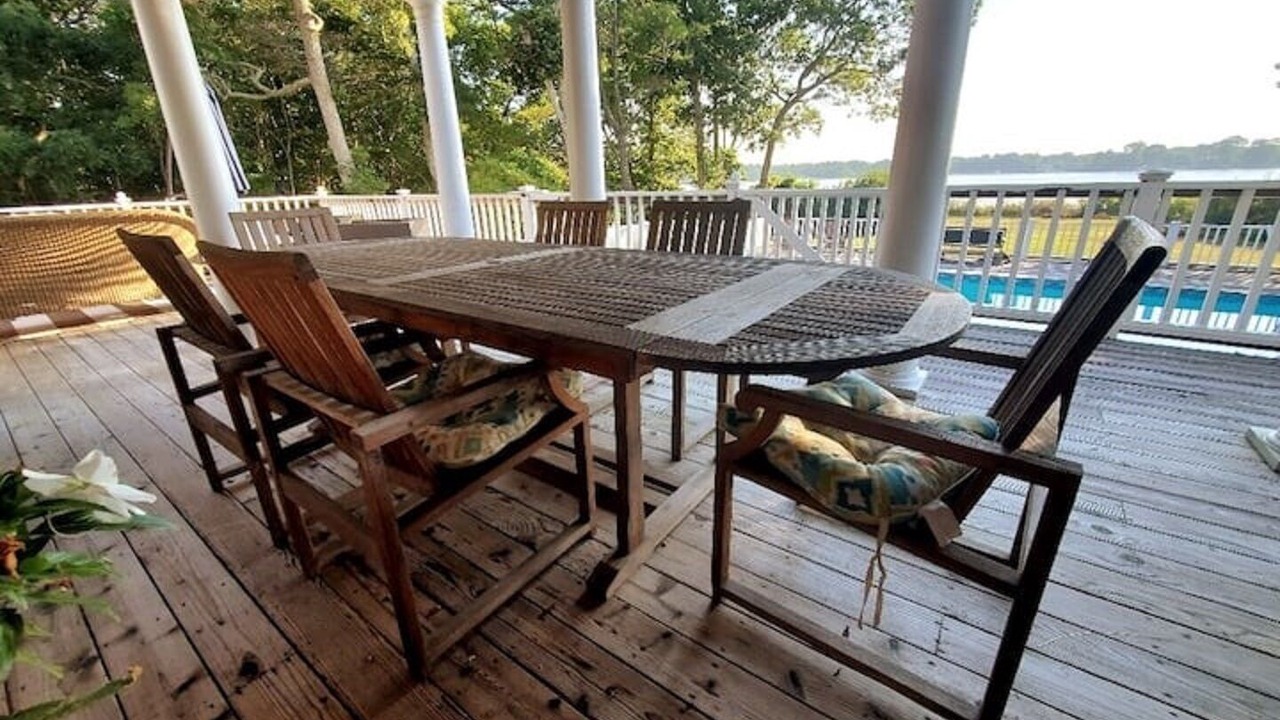 Photo of Outdoor in Mastic