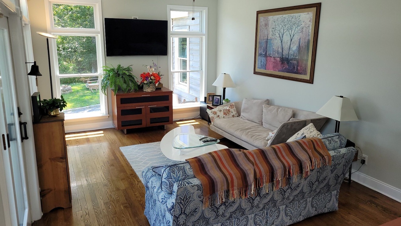 Photo of Bedroom in Mastic